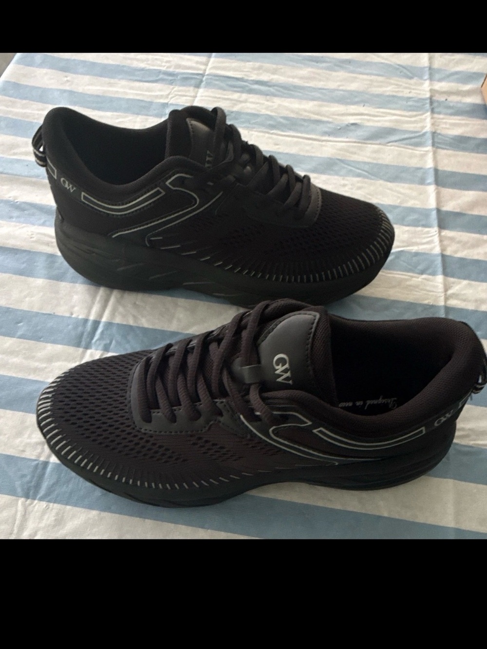 G West Mesh Flexible Running Shoes All Black Women’s 9 / Men’s 8 GWW30013